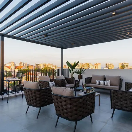 شقة Wonderful Vacation For Up To Six Guests With Balcony All Yours ليماسول
